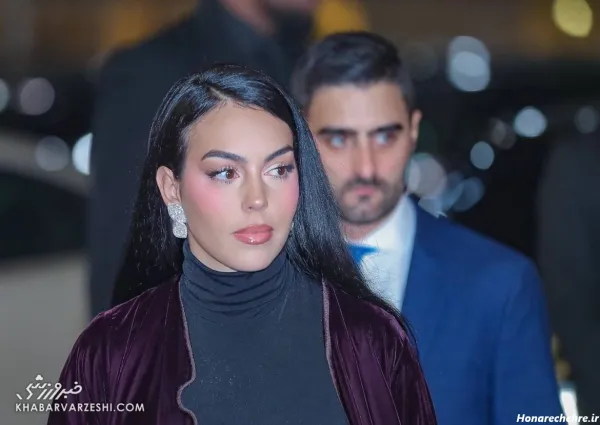  عکس همسر رونالدو روی برج خلیفه