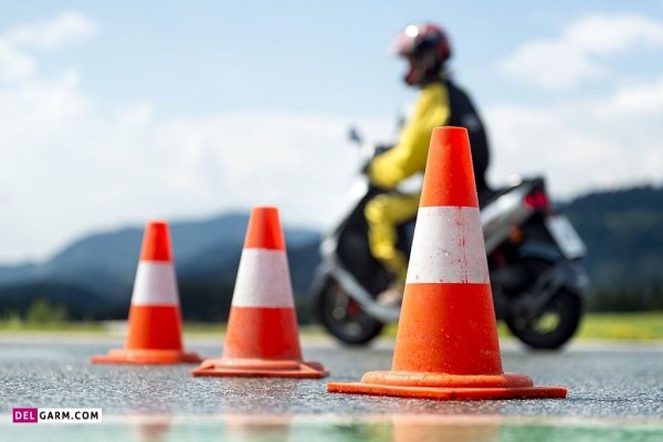  عکس دختر با موتور فیک