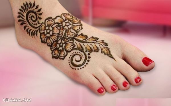  20 عکس نقش حنا ساده دخترانه