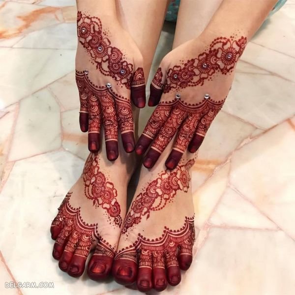  20 عکس نقش حنا ساده دخترانه