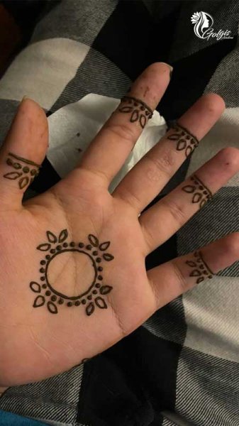 20 عکس نقش حنا ساده دخترانه