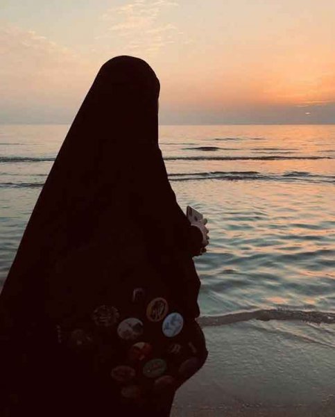  100 عکس پروفایل دختر با حجاب کنار دریا