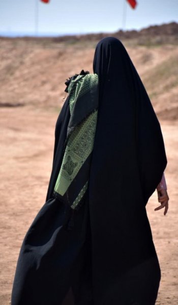  160 عکس دختر با حجاب عروسکی