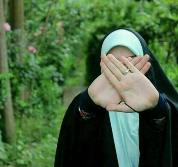  عکس حجاب زیبا با چادر