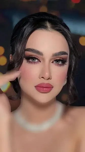 میکاپ عربی عروسکی