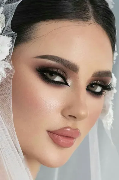 میکاپ عربی عروسکی