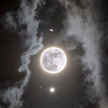  عکس ماه در شب برای پروفایل