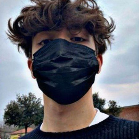  عکس فیک پسرونه 18 ساله واقعی