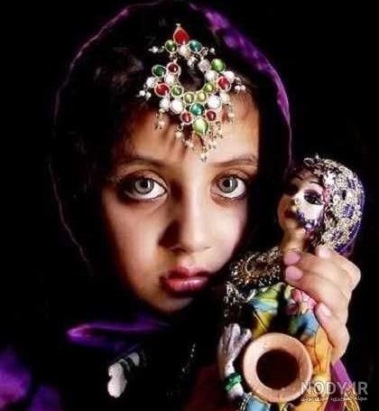 عکس دختر افغانی چشم قرمز