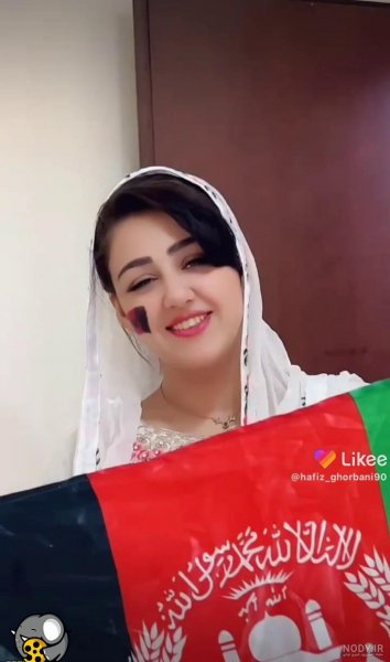 عکس دختر افغانی که زیباترین دختر ایران شد