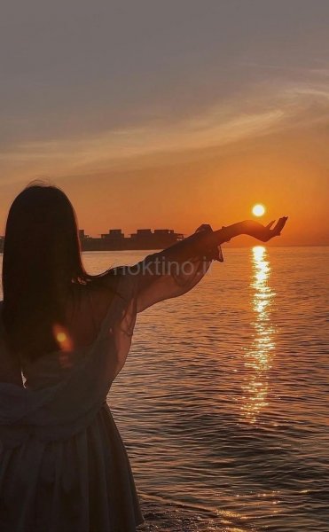  عکس دختر کنار دریا برای پروفایل
