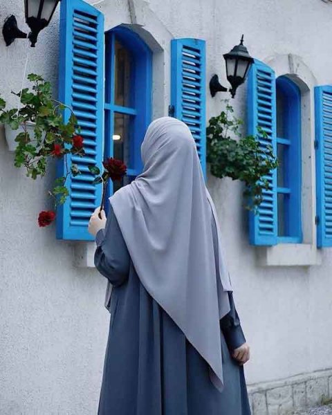  عکس پروفایل دختر با حجاب کنار دریا فانتزی