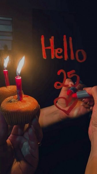 عکس برای استوری تولد خودم