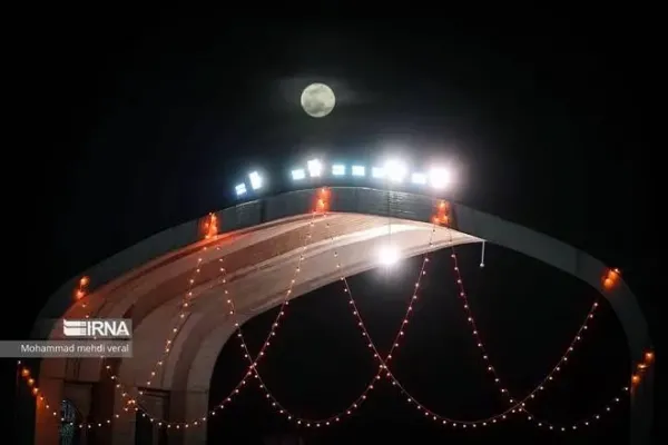  عکس جمکران در شب