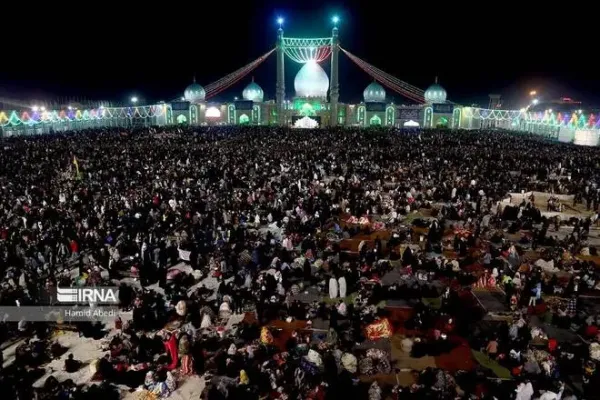  عکس جمکران در شب