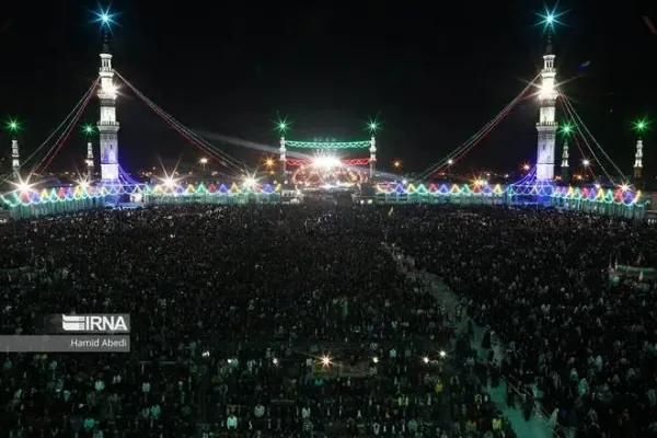  عکس از مسجد جمکران در شب نیمه شعبان