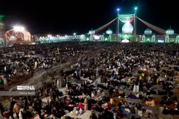  عکس از مسجد جمکران در شب نیمه شعبان