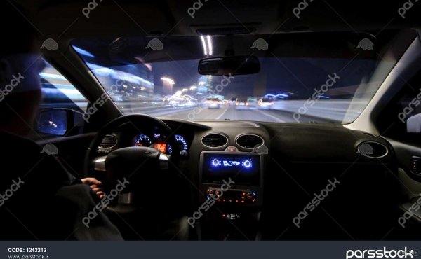 عکس تو جاده با ماشین شب