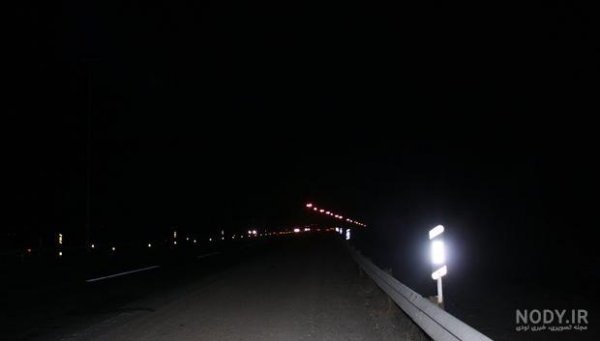 عکس تو جاده با ماشین شب