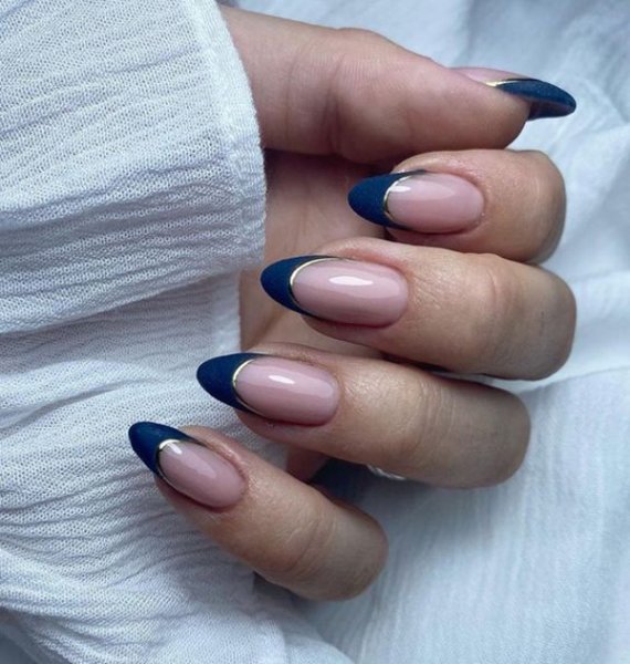  68 عکس طرح ناخن آبی کاربنی