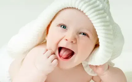 عکس پسر بچه خوشگل چشم رنگی