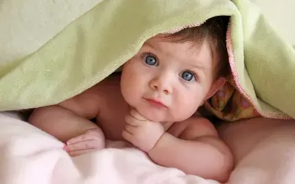  عکس پسر بچه خوشگل چشم رنگی