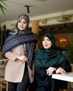  عکس مدل بستن روسری زیر چادر