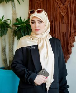  عکس مدل بستن روسری زیر چادر