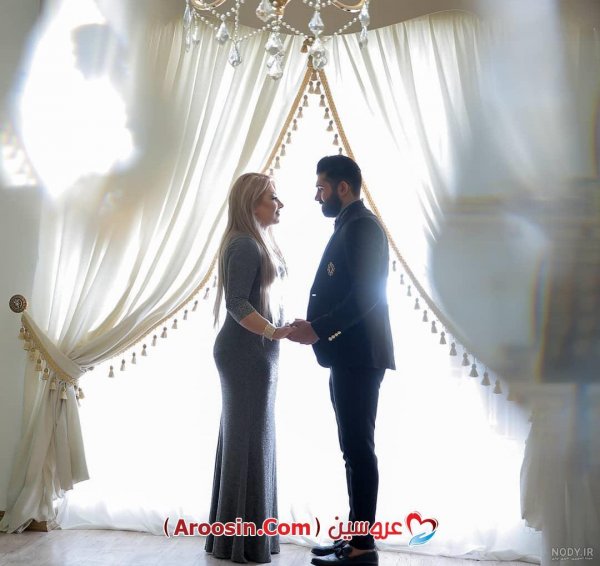  150 ژست عکس دونفره عاشقانه در اتلیه