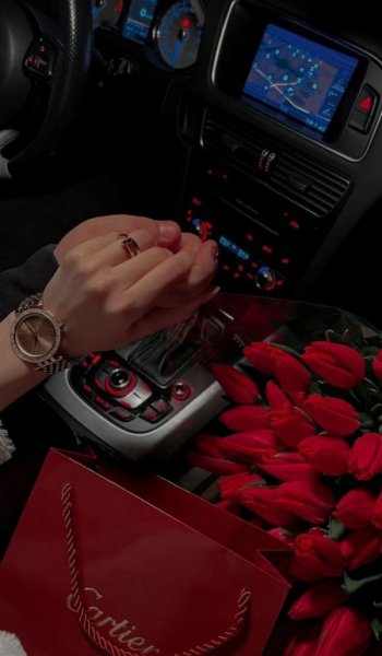  عکس دست دونفره فیک طبیعی