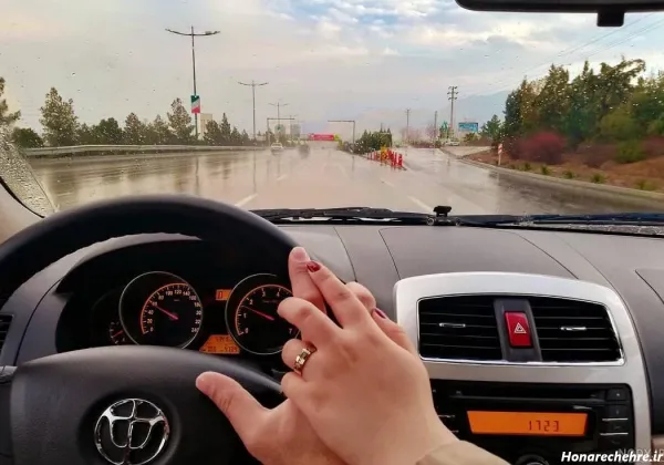  عکس دست دونفره تو ماشین سمند