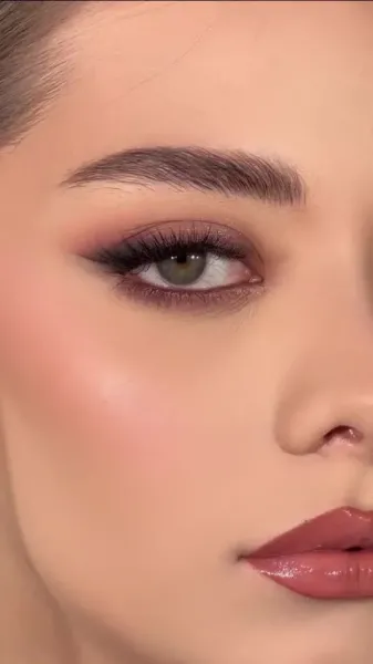  عکس چشم آهویی دختر
