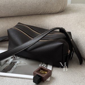 کیف زنانه لاکچری دیجی کالا
