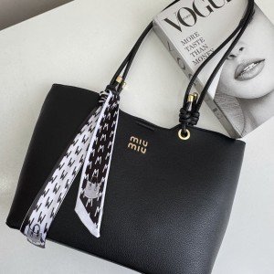 کیف زنانه لاکچری دیجی کالا