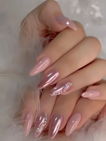 طرح ناخن شیک و باکلاس ۱۴۰۴