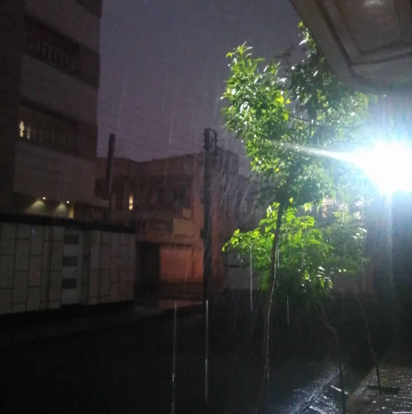 47 عکس باران در شب