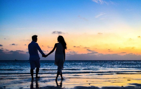  عکس طلوع افتاب کنار دریا