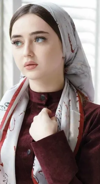  عکس دختر ایرانی ساده تو خونه