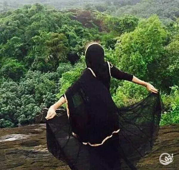  عکس دختر در جنگل برای پروفایل