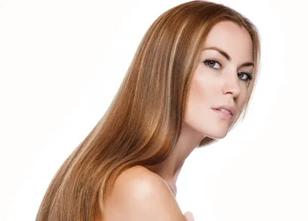 عکس دختر مو بلوند برای پروفایل