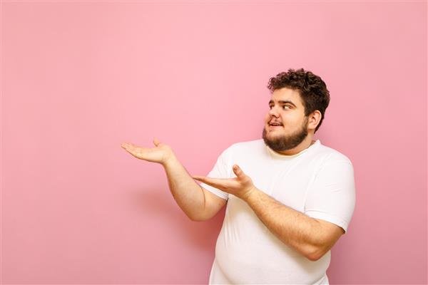عکس خنده دار مرد چاق