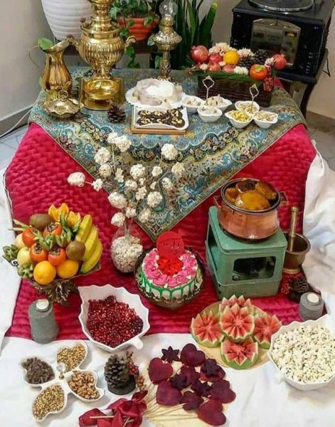  60 تزیین سفره شب یلدا لاکچری عروس