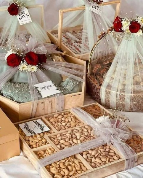  60 تزیین سفره شب یلدا لاکچری عروس