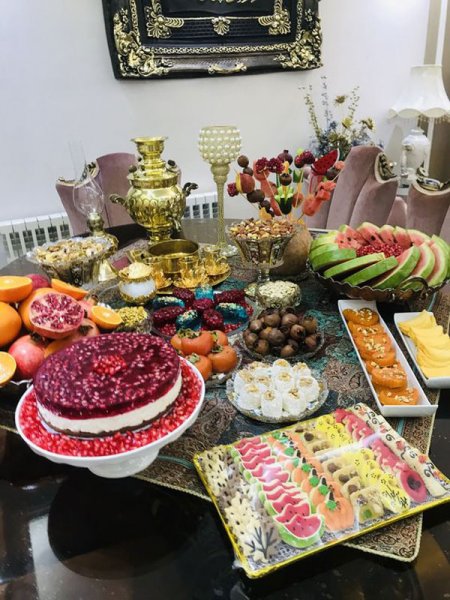  60 تزیین سفره شب یلدا لاکچری عروس