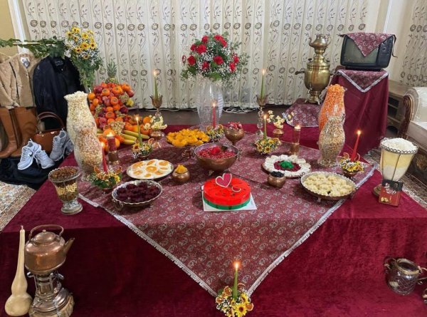  سفره شب یلدا ساده و شیک برای عروس