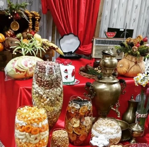  تزیین سفره شب یلدا لاکچری عروس