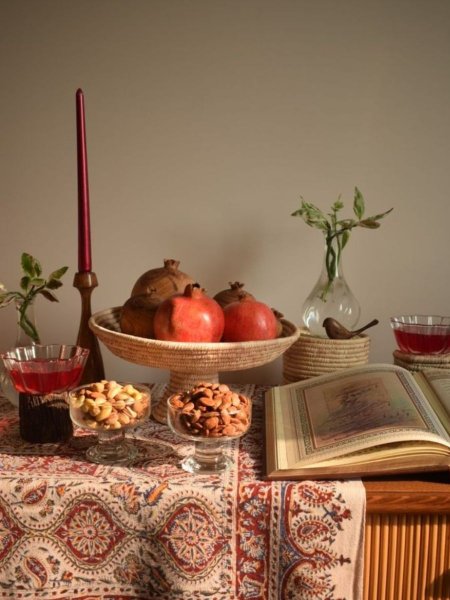  44 عکس سفره شب یلدا باکلاس