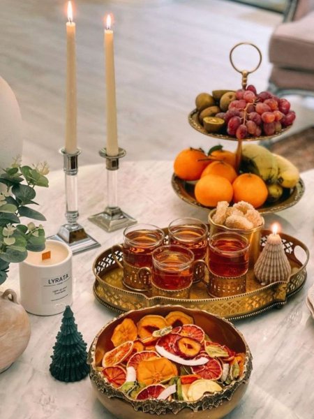  44 عکس سفره شب یلدا باکلاس