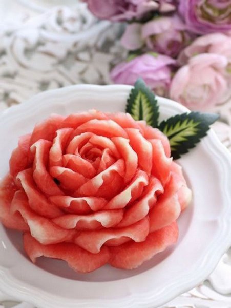  تزیین هندوانه شب یلدا برای عروس