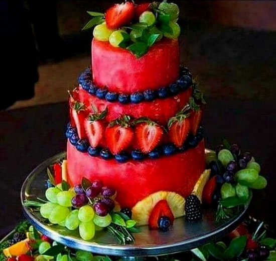  تزیین هندوانه شب یلدا برای عروس